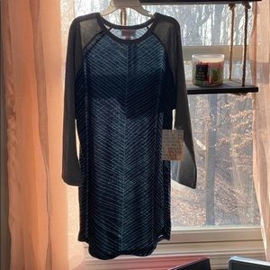 Lularoe Randy raglan tee